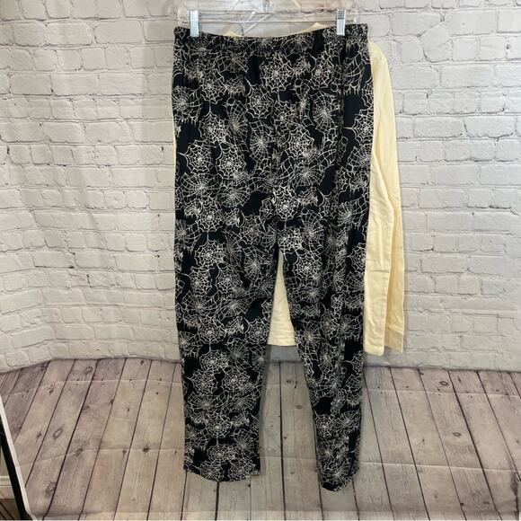 Burt’s Bees Men’s Halloween Spiderweb Pajama Set - Picture 9 of 10